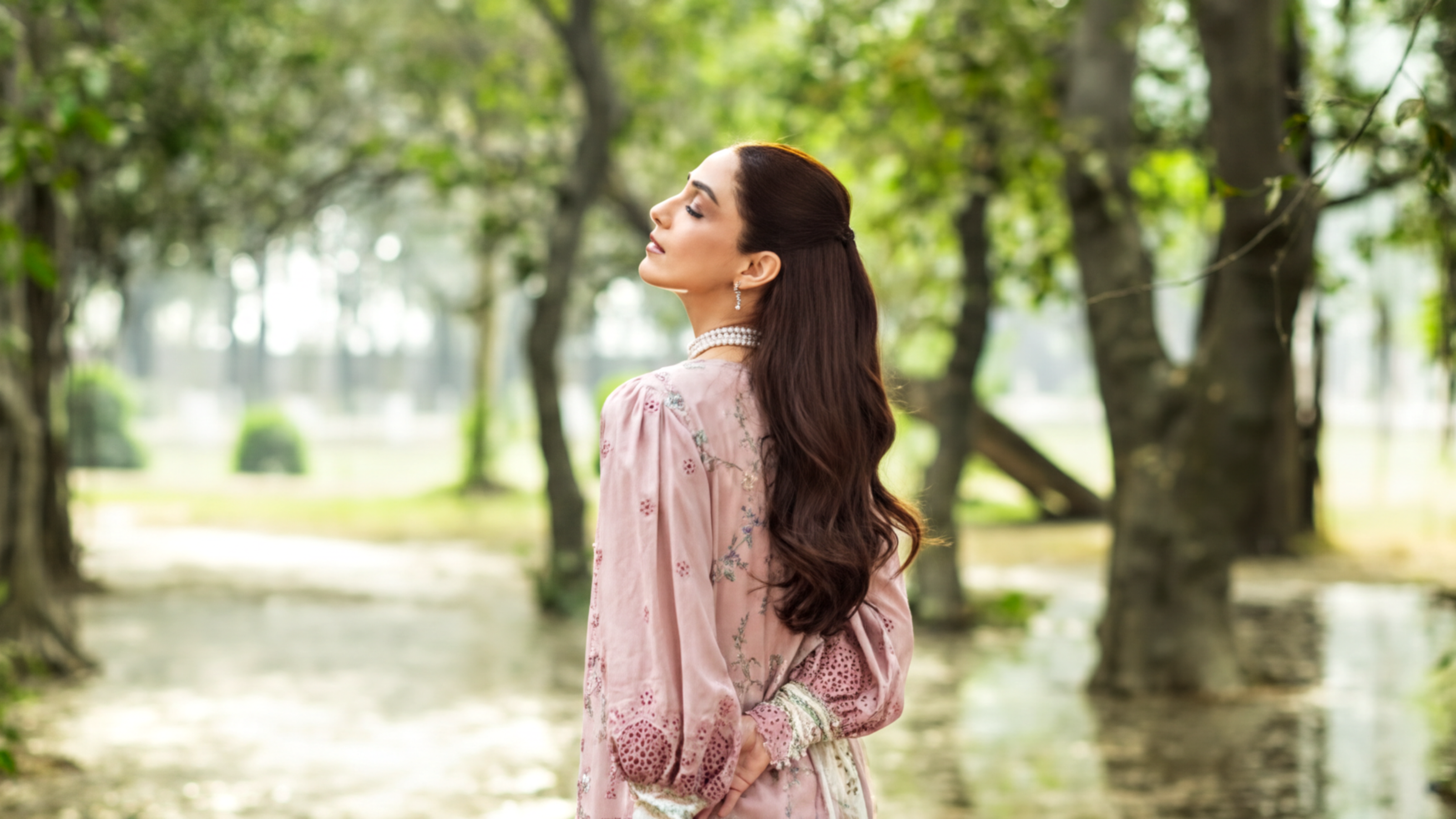 Eid al-Fitr 2026: Best Pakistani Designer Outfits UK | Kaarighar