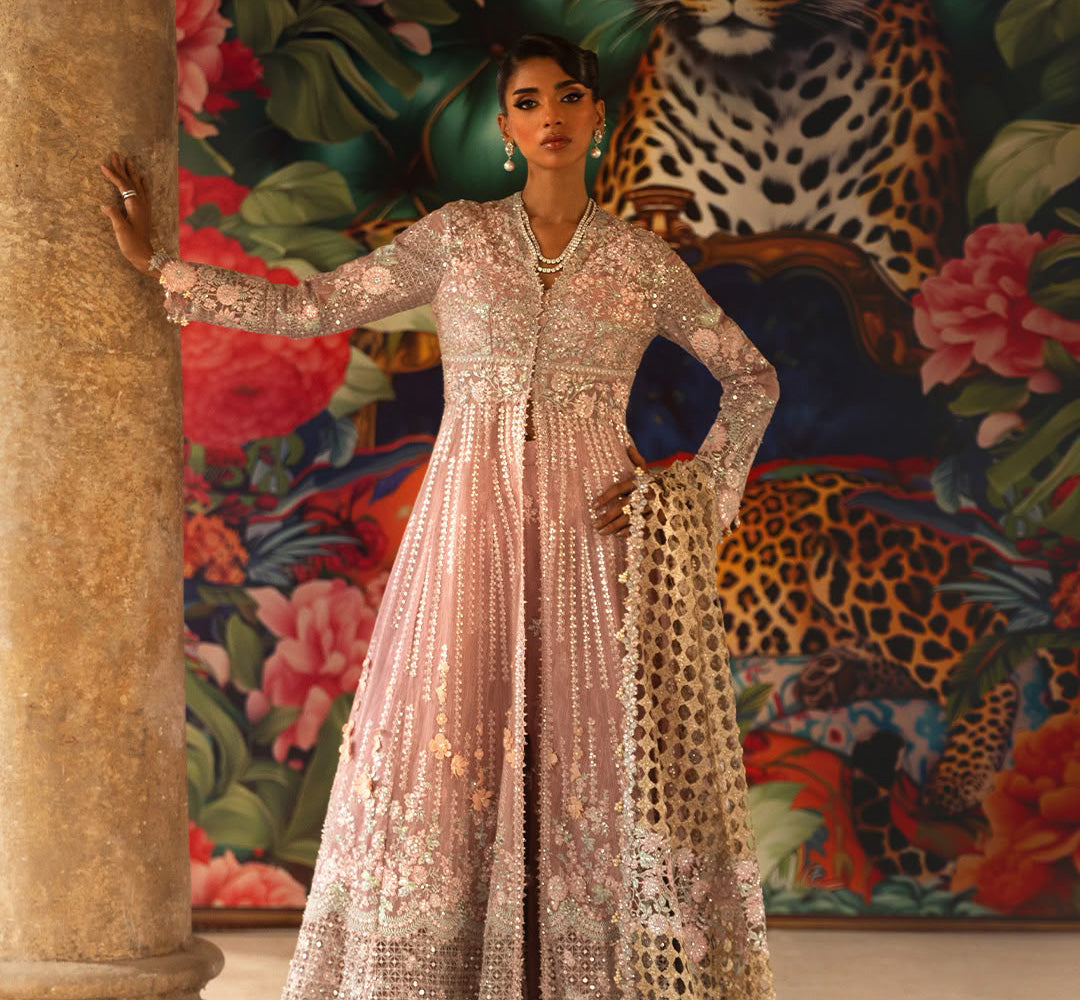 Top Benefits of Ordering Pakistani Suits Online in the UK