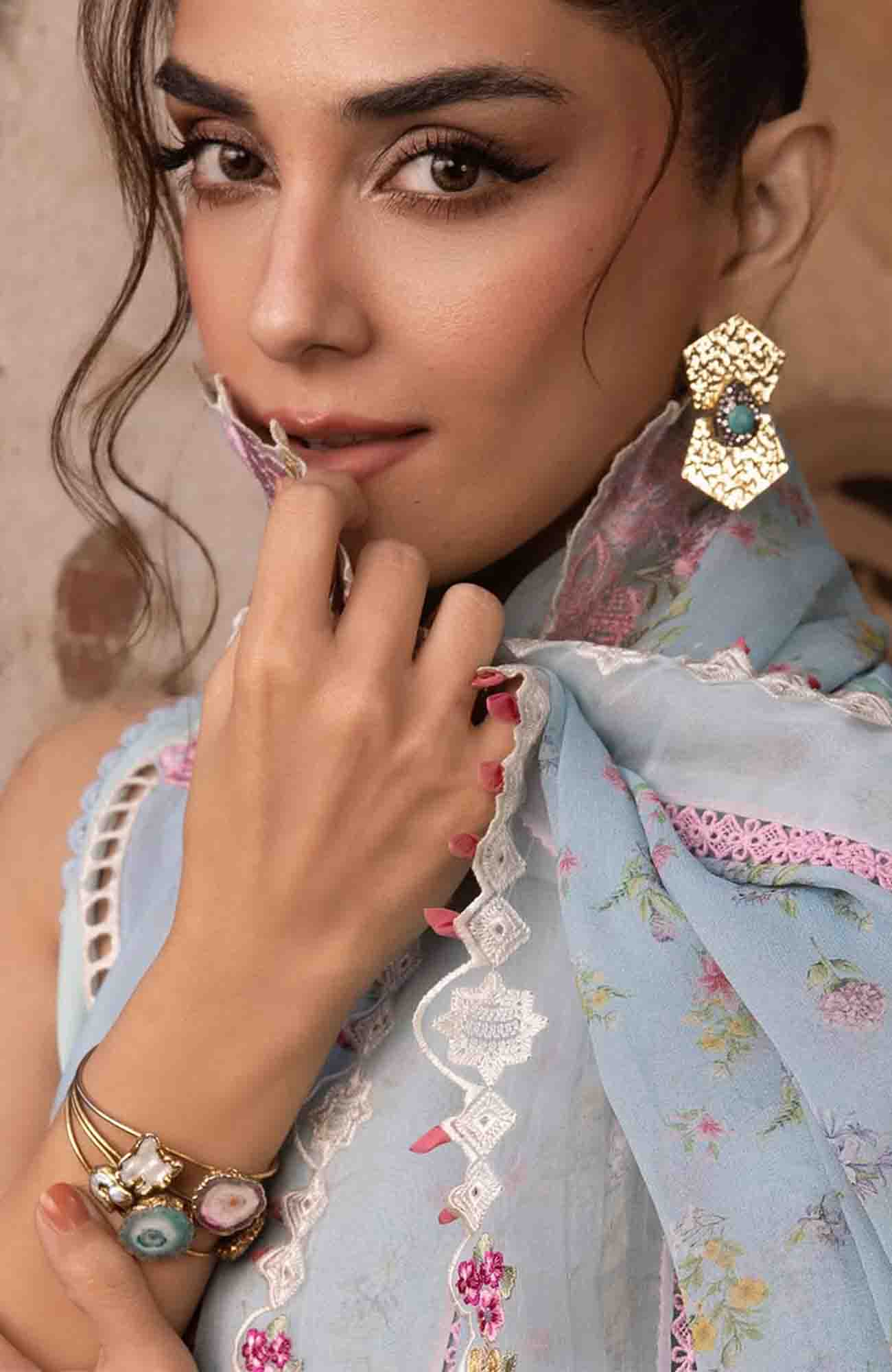 Saira Shakira| Breeze 2026 | Embroidered 3 Piece 7B