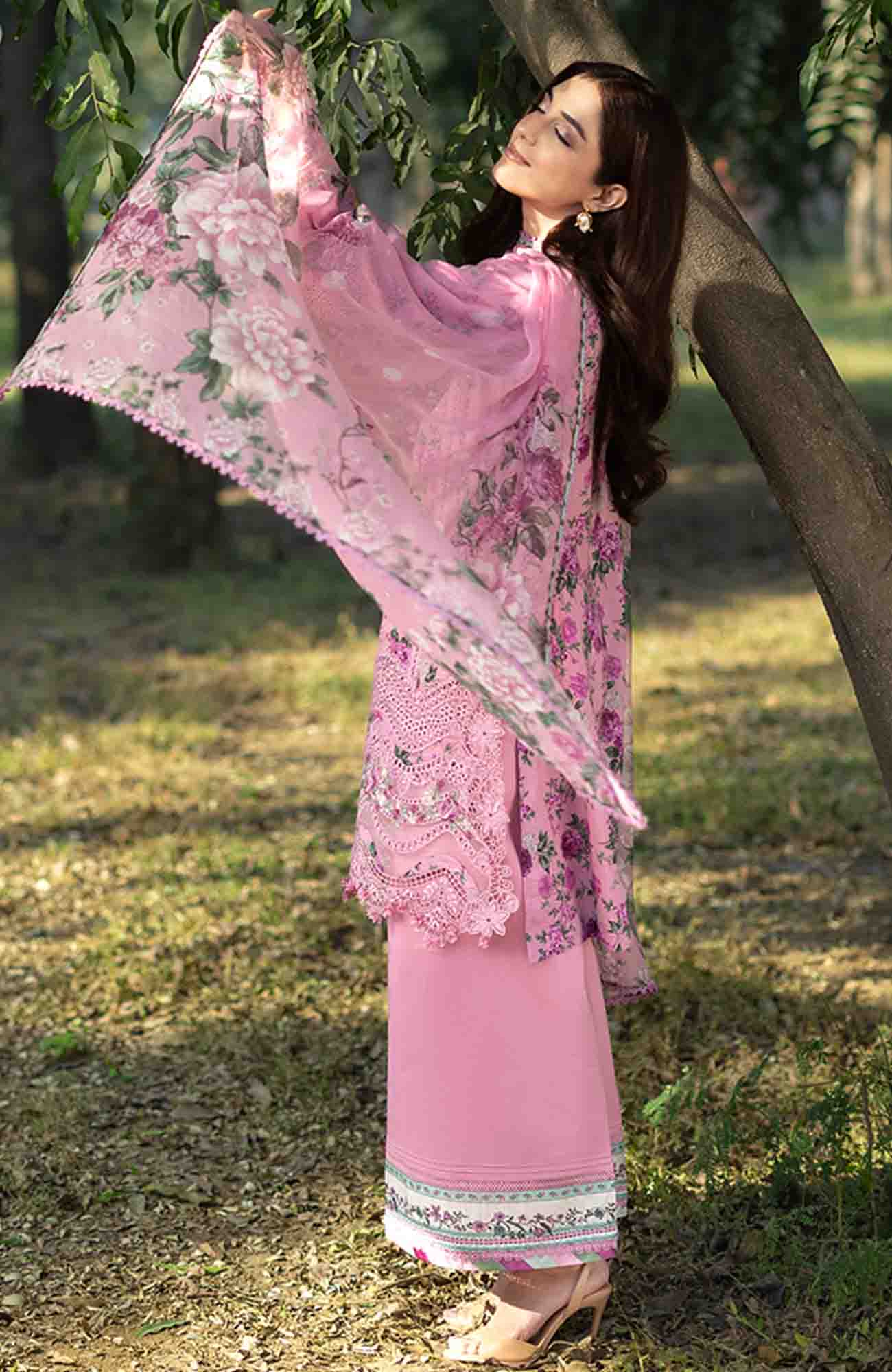 Elaf | CHIKANKARI PRINTS | MAYAL