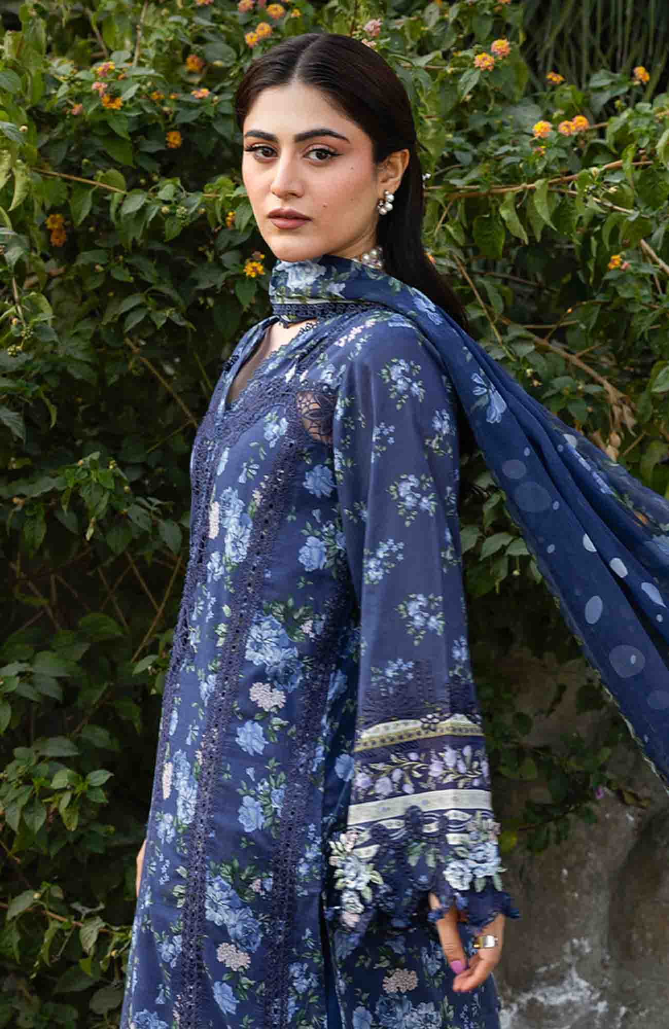 Elaf | CHIKANKARI PRINTS | NEEL