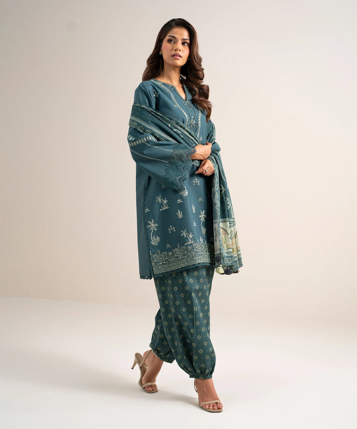 Sapphire | Intermix 26 | 3 Piece - Embroidered Cotton Suit S26V717