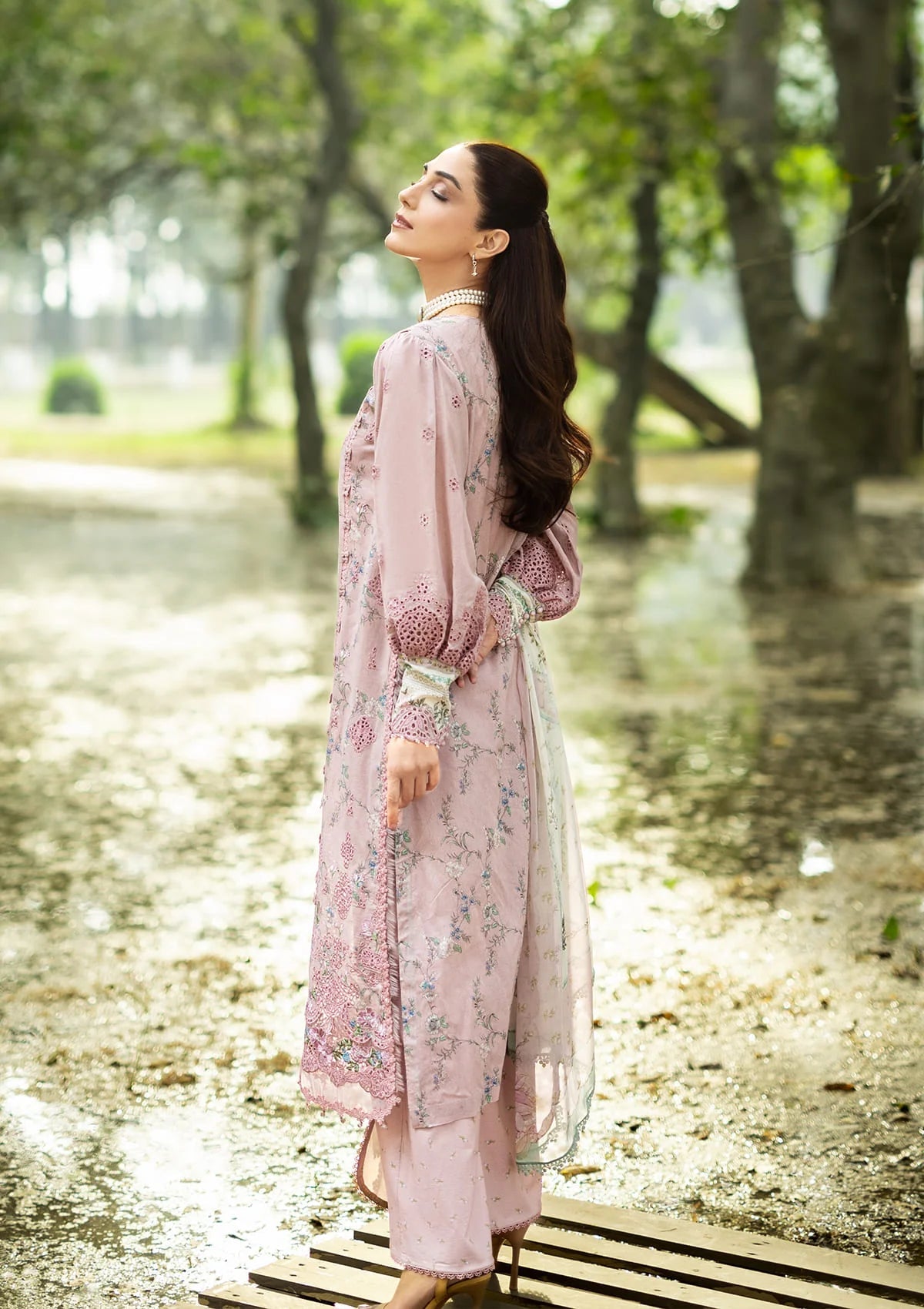 Elaf | CHIKANKARI PRINTS | SAHAA