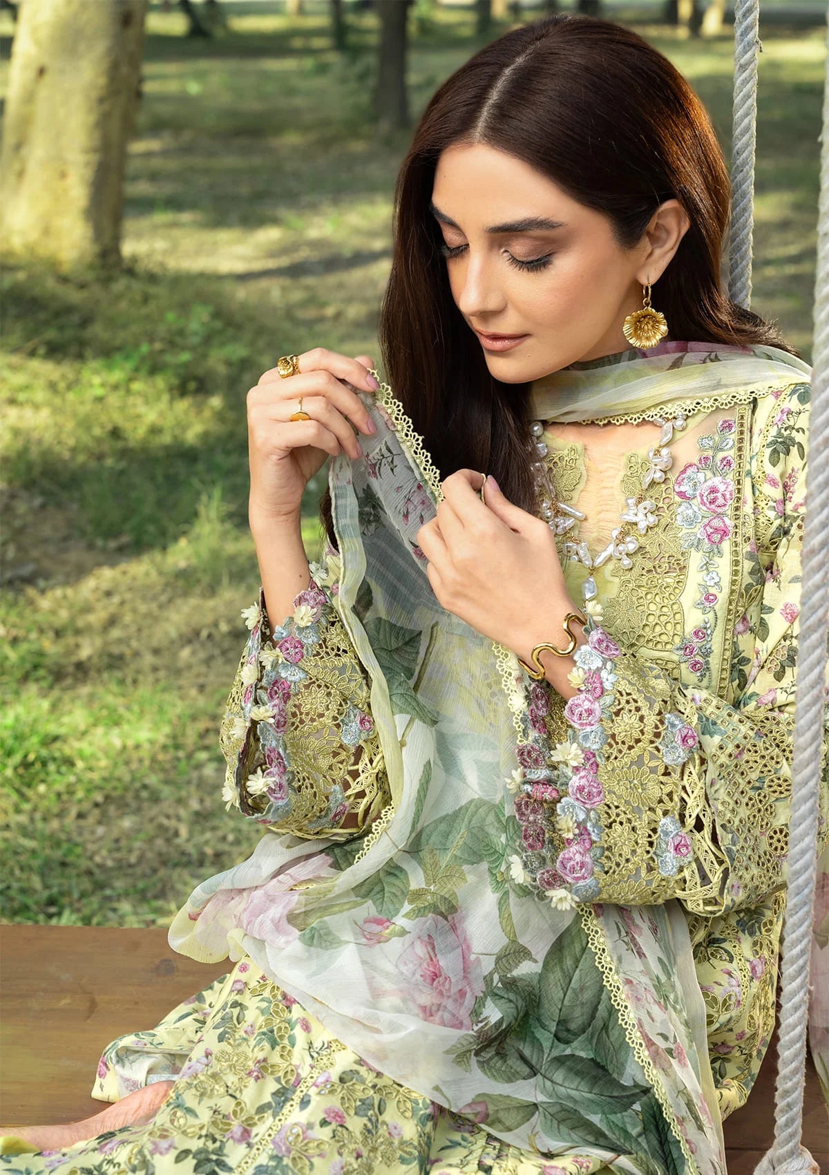 Elaf | CHIKANKARI PRINTS | EYRA