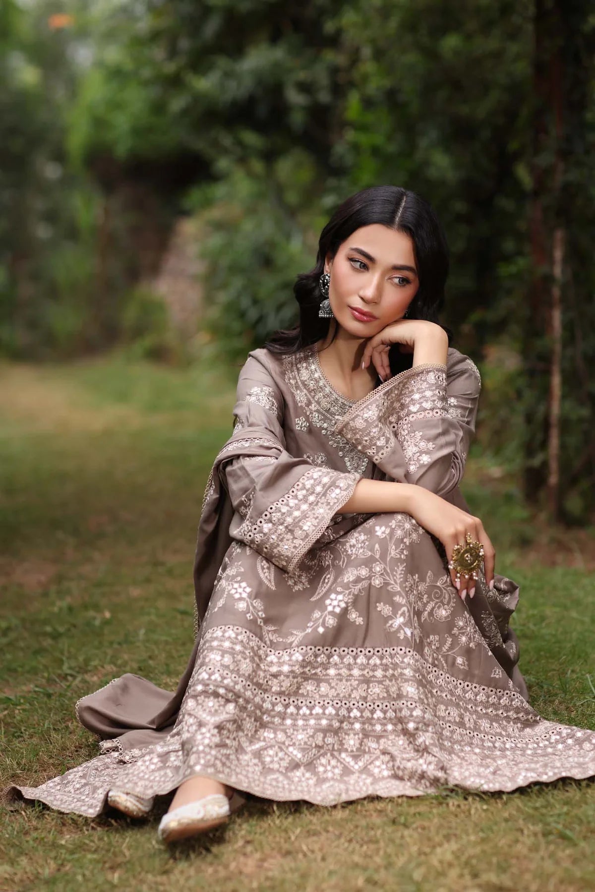 Noor by Saadia Asad - Suzaankari Winter 24 -3PC -D2