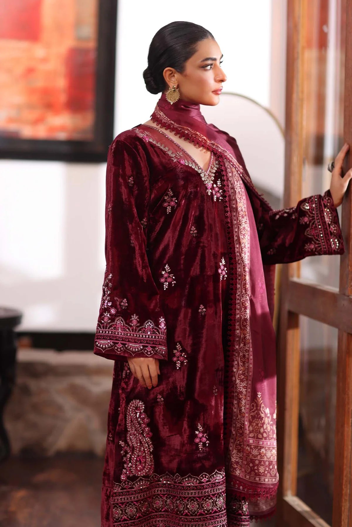 Noor by Saadia Asad - Velvet - Suzaankari Winter 24 -3PC - D10