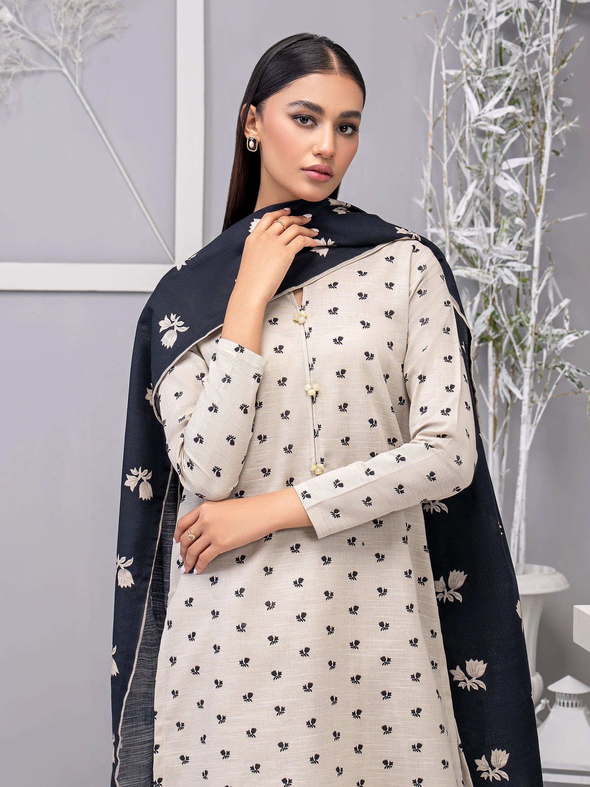 LimeLight - Winter - 3Pc Printed Khaddar  - U3257
