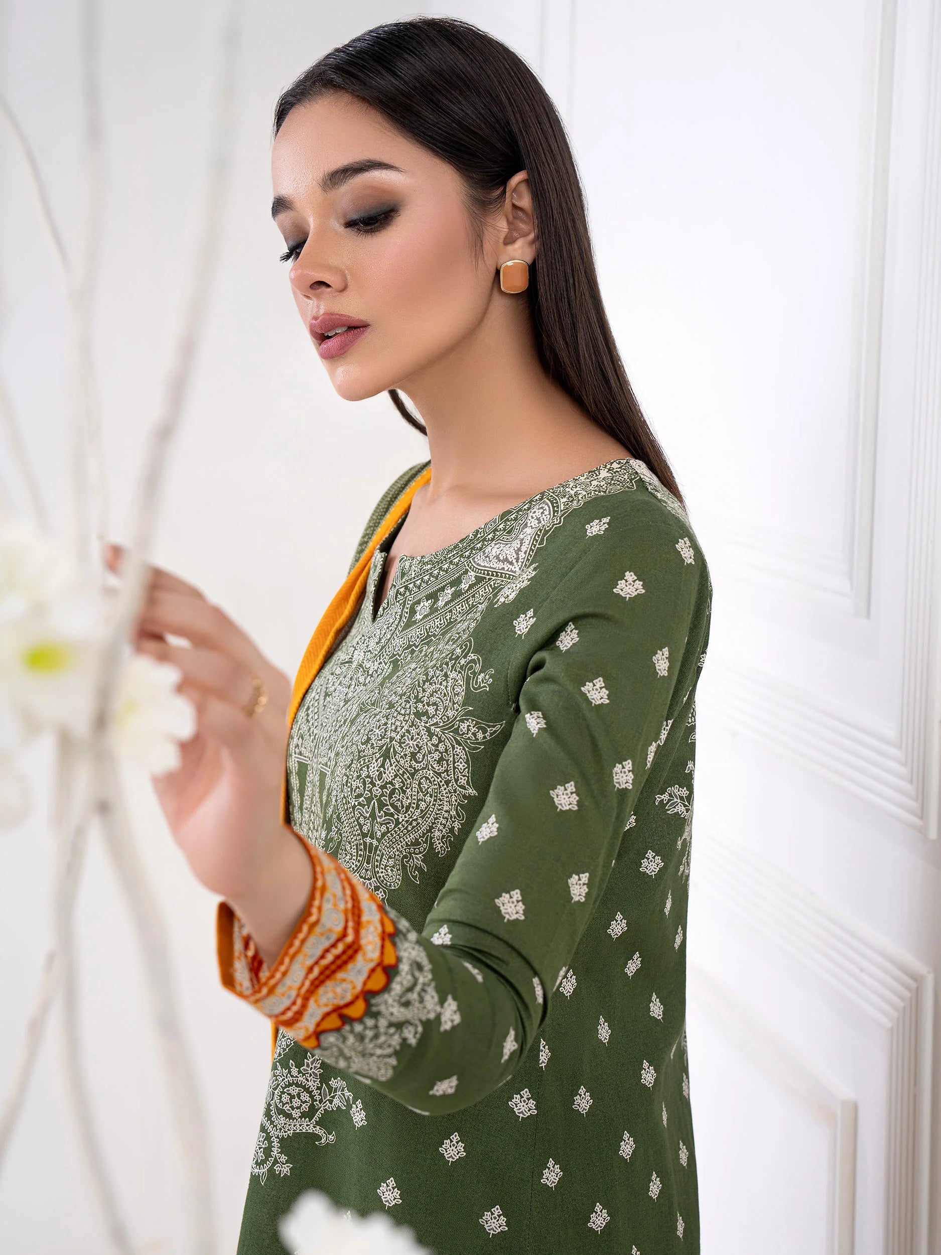 LimeLight - Winter - 3pc Khaddar Suit-Printed -U3145