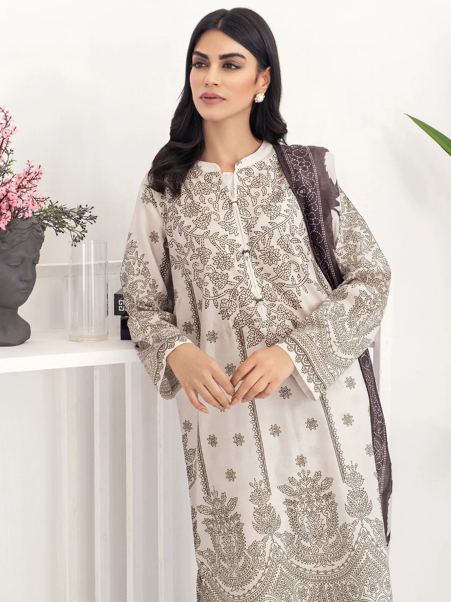 Limelight | 3Piece Lawn Suit-Paste Printed | U3574SU