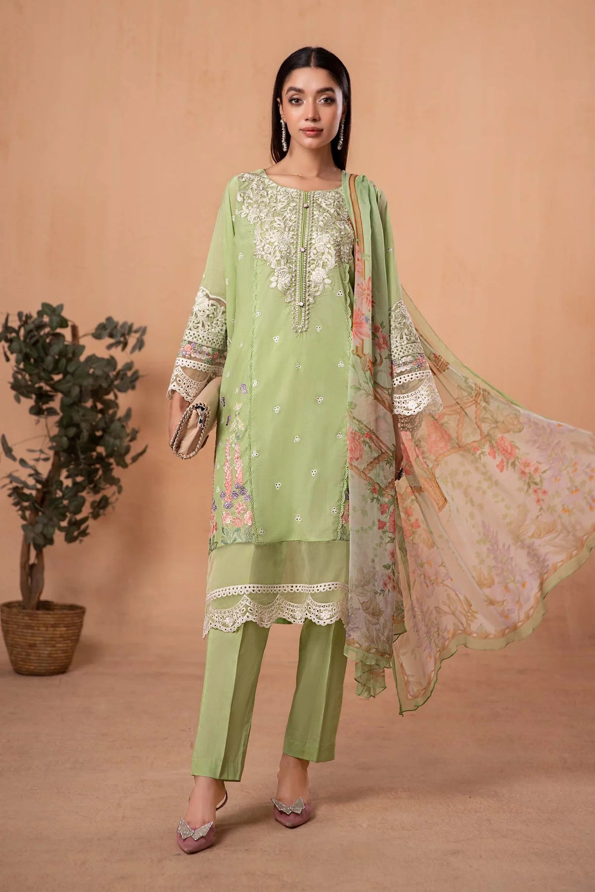 Maria.B. 3 Piece Embroidered Lawn Suit | DW-EA24-37