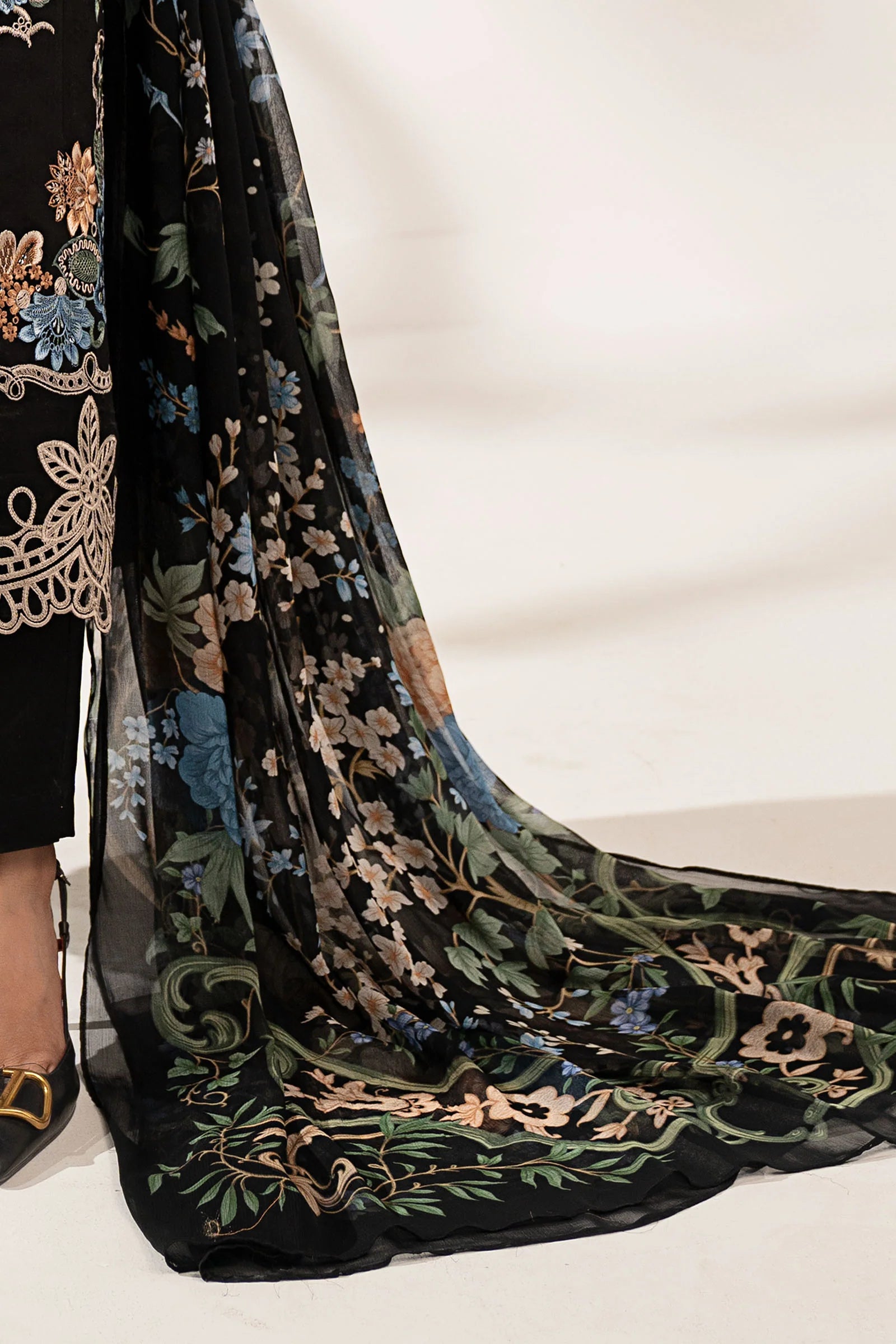 Maria.B | 3 Piece Embroidered Dobby Lawn Suit
