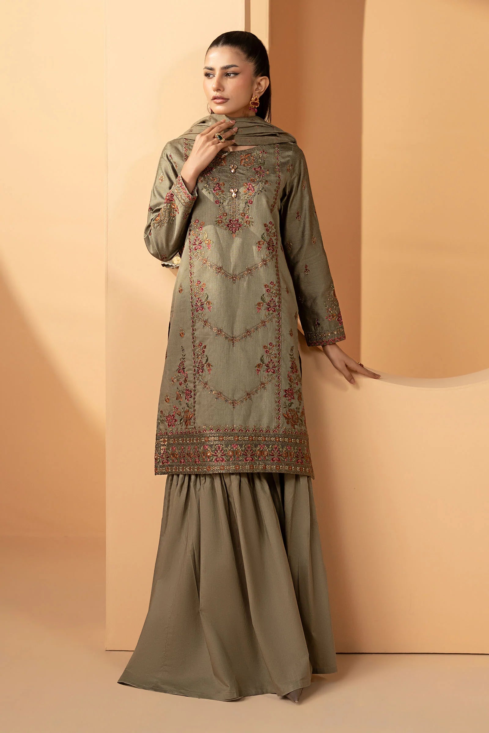 Maria.B | 3 Piece Embroidered Double Warp Silk Suit