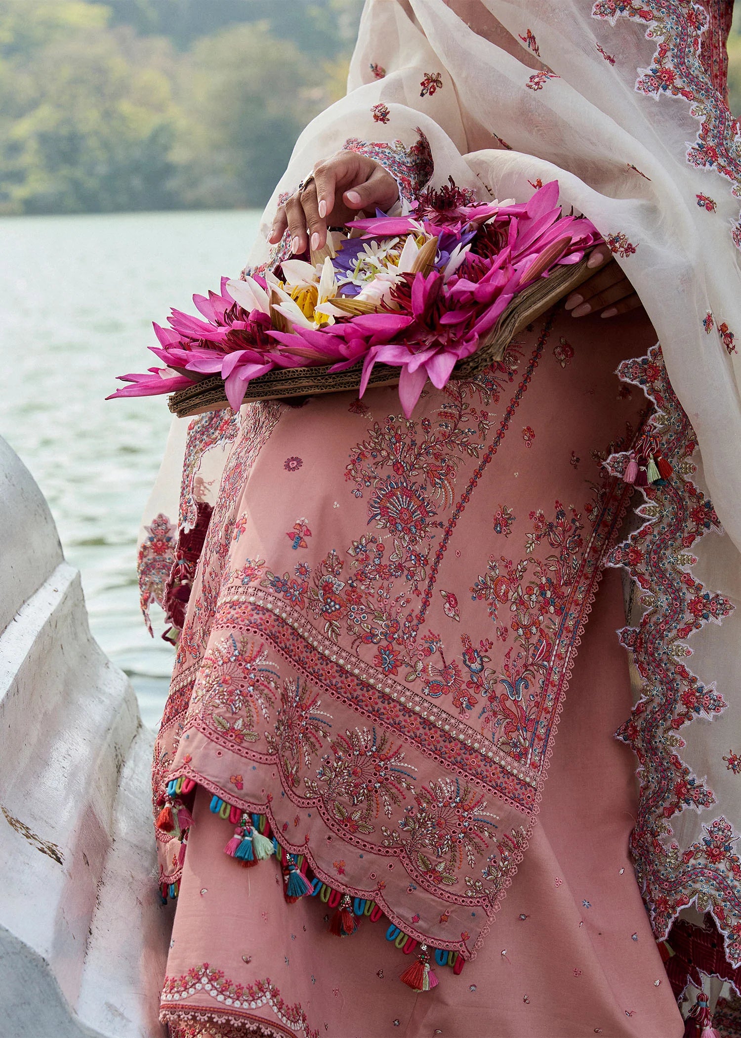 Hussain Rehar | Luxury Lawn'25 | Peaar