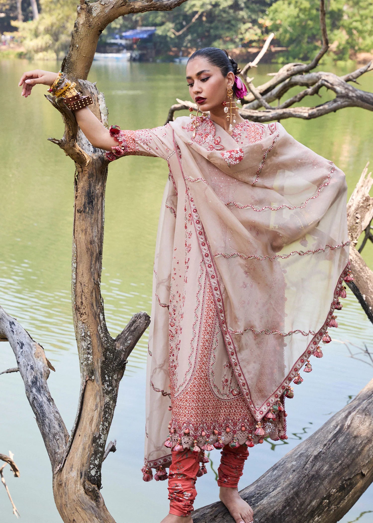 Hussain Rehar | Luxury Lawn'25 | Mari