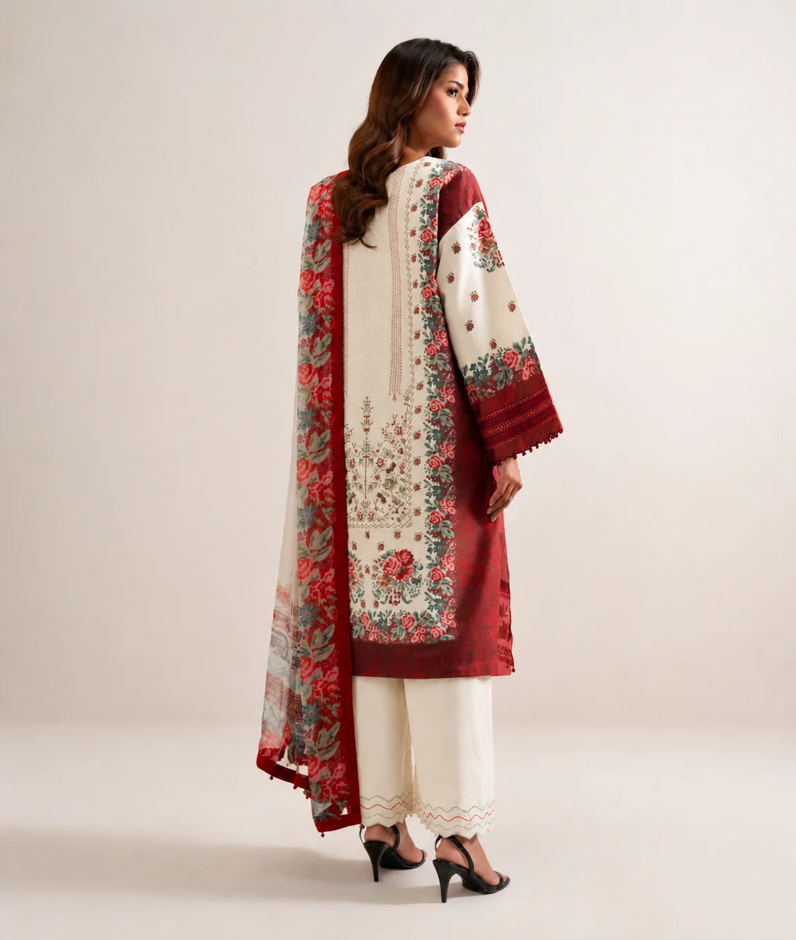 Sapphire | Intermix 26 | 3 Piece - Embroidered Zari Cotton Suit 26V7109