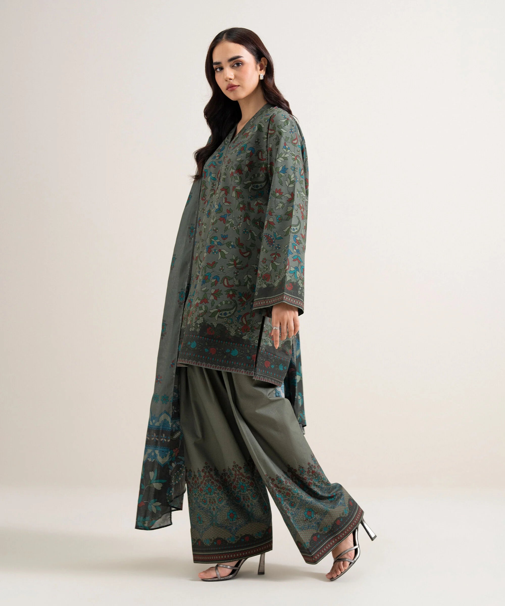 Sapphire | 3 Piece - Print Lawn Suit 26V799