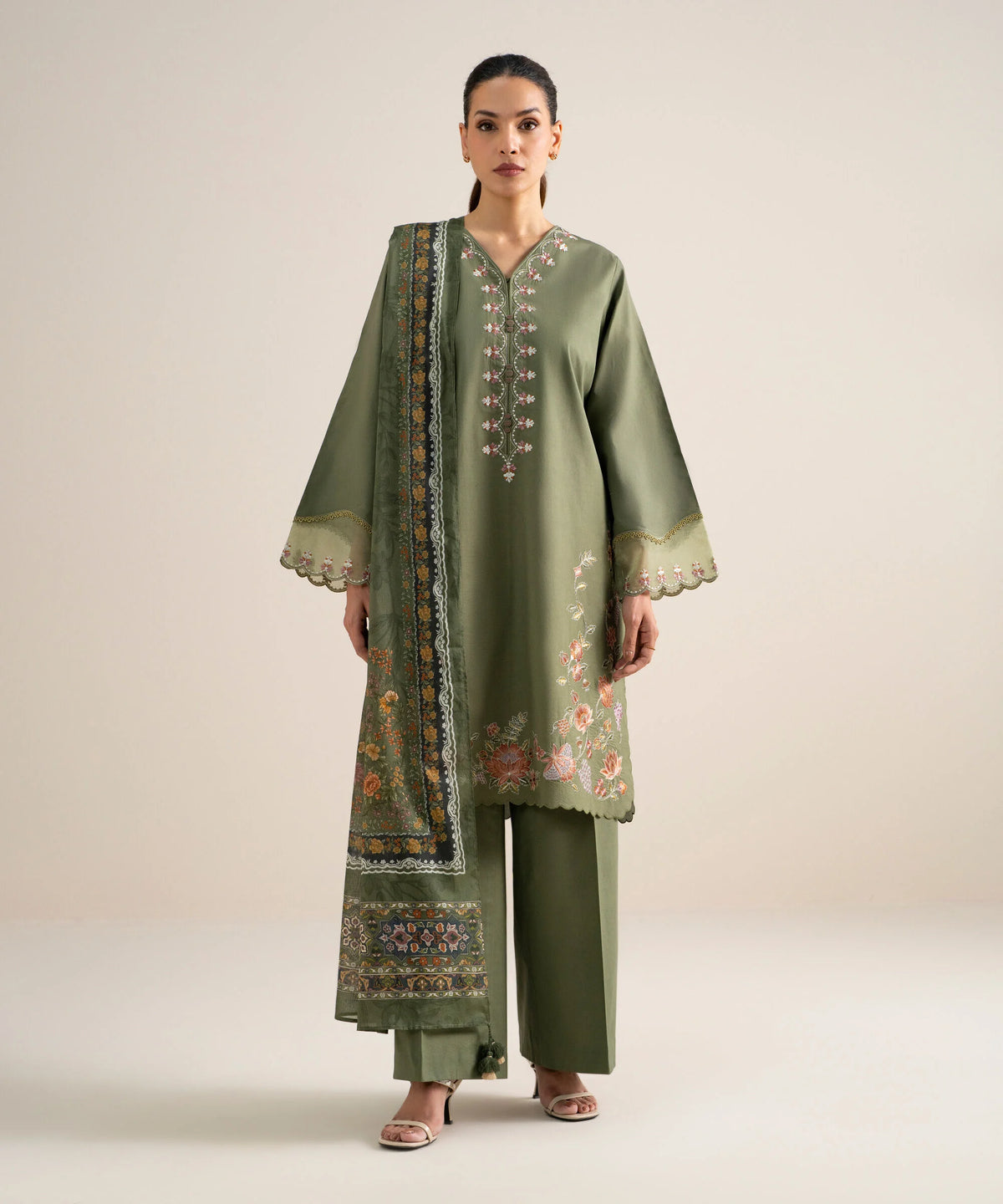 Sapphire | Intermix 26 | 3 Piece Embroidered Lawn Suit 26V16