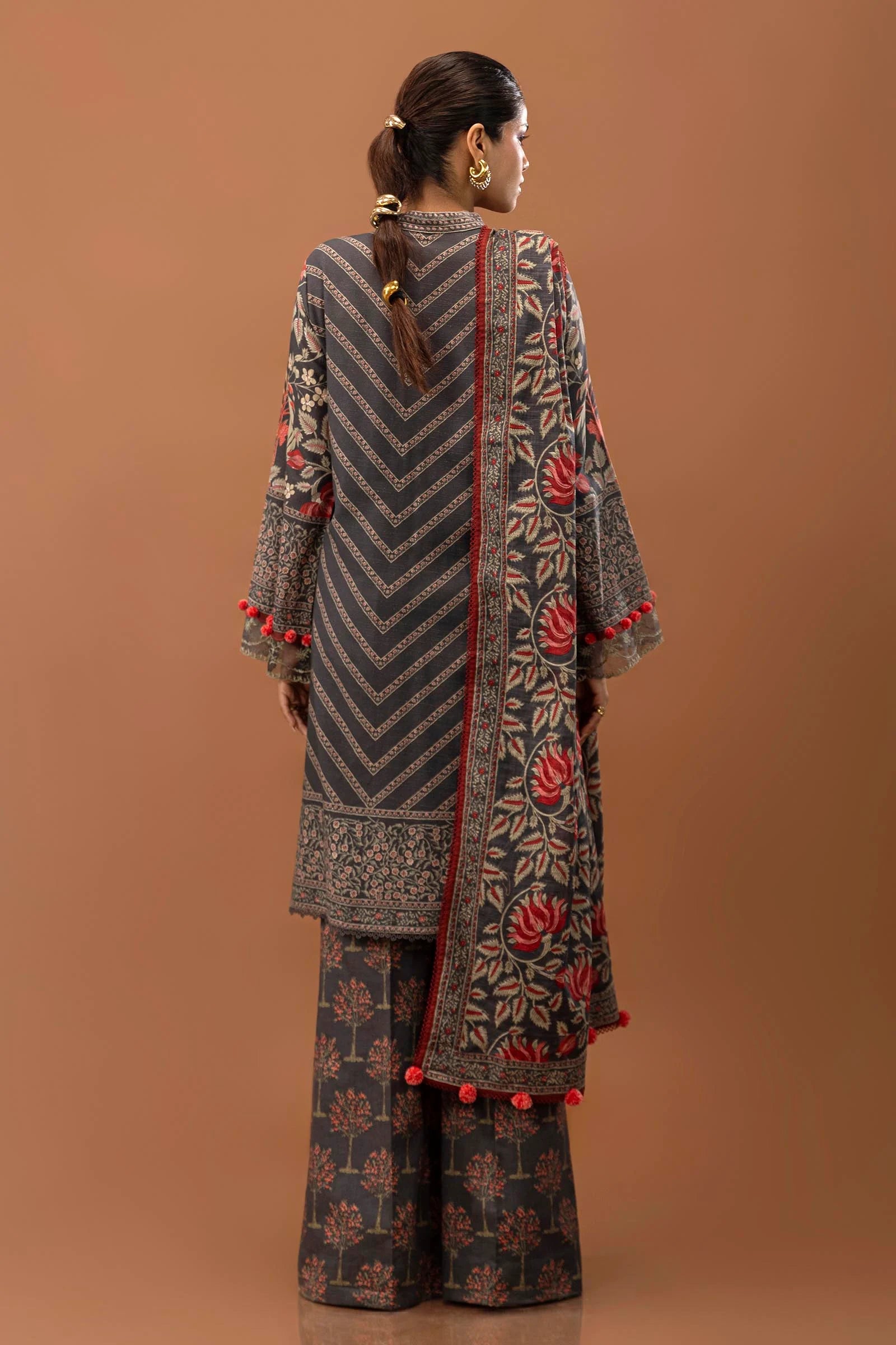 Sana Safinaz - Mahay Winter'24 - 3PC -H243-002B-3CQ