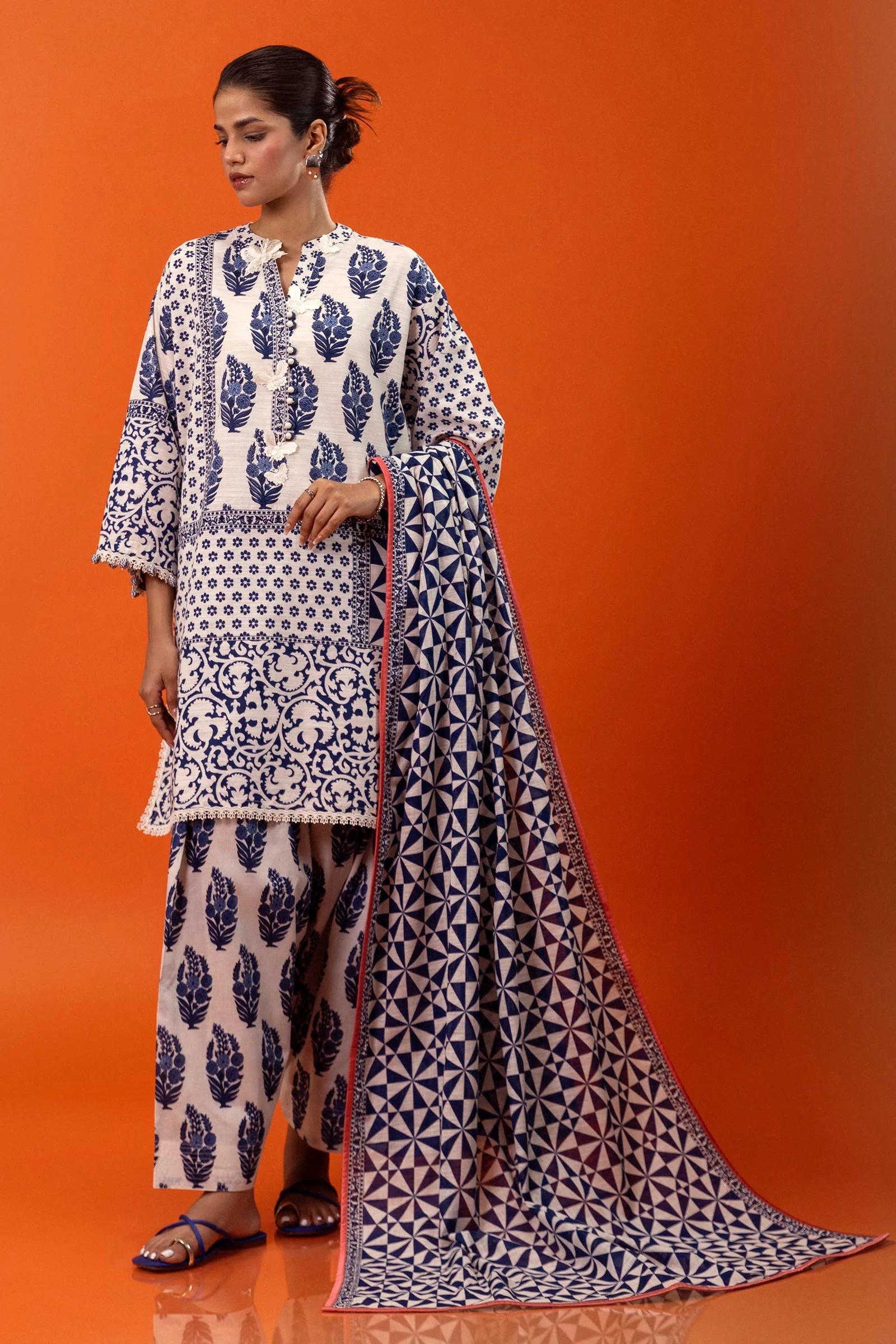 Sana Safinaz - Mahay winter'24 - 3Pc - H243-009B-3CQ