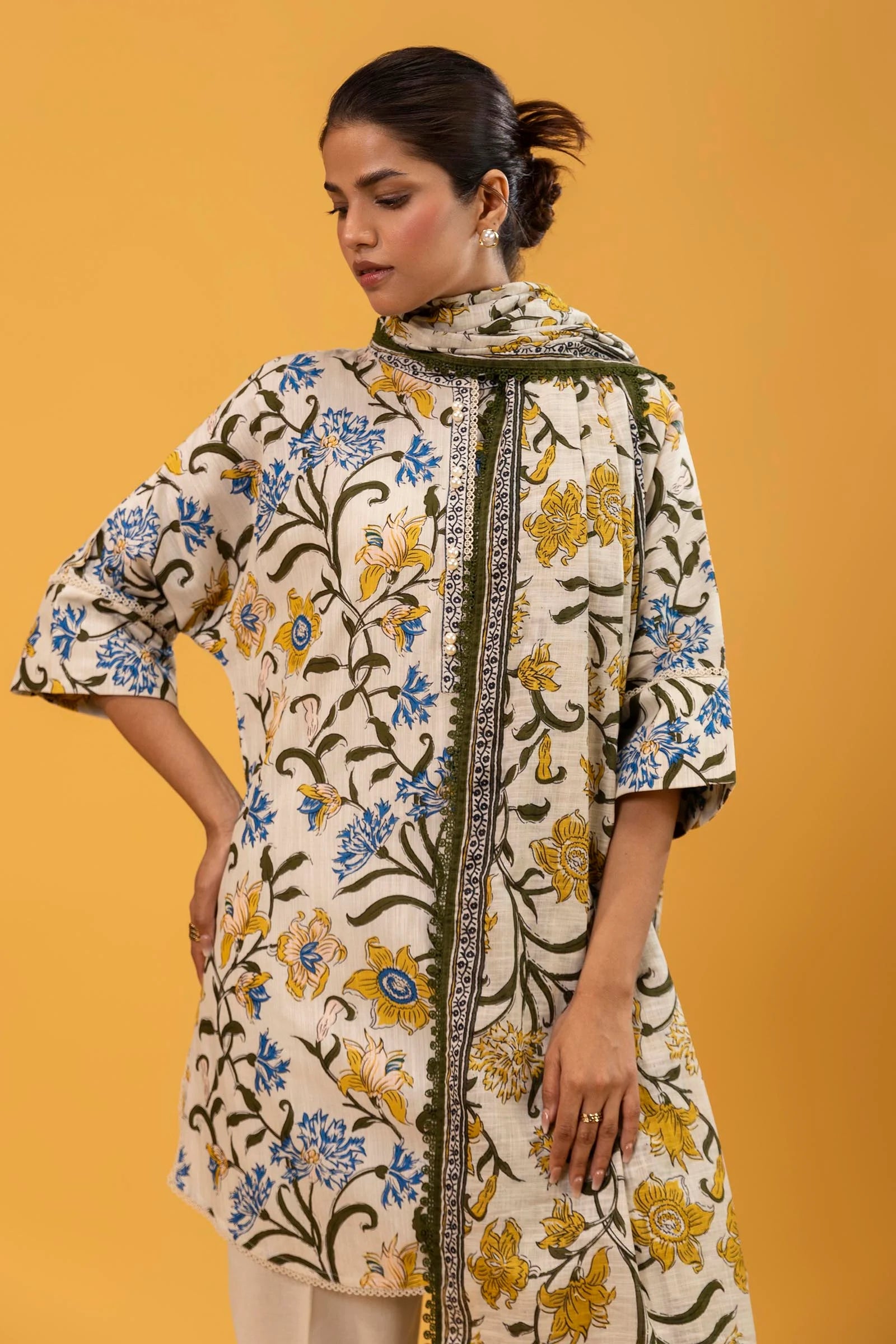 Sana Safinaz - Mahay Winter '24 - 3PC - H243-017A-2Q