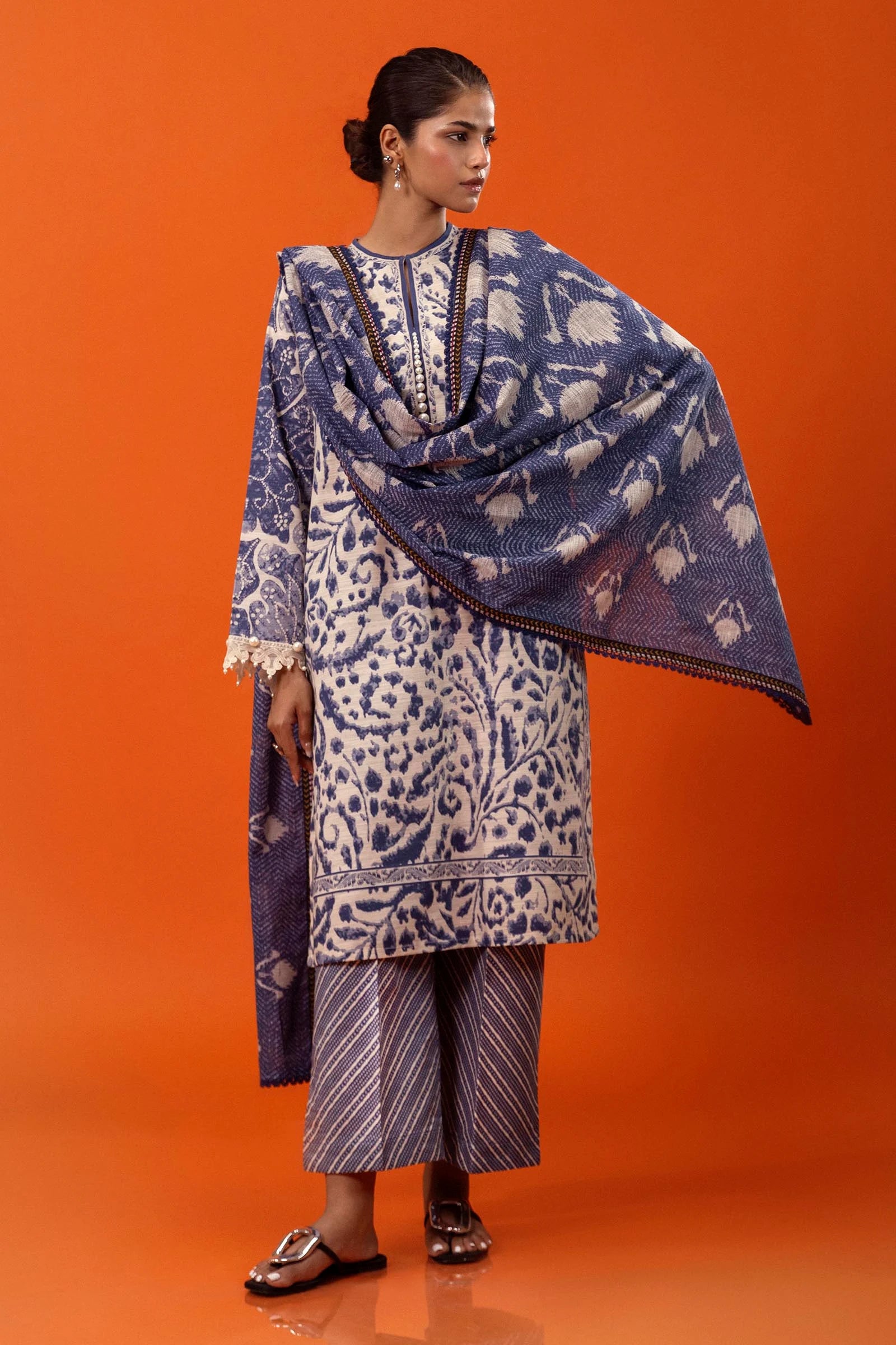 Sana Safinaz - Mahay Winter '24 - 3Pc -  H243-018B-3CQ