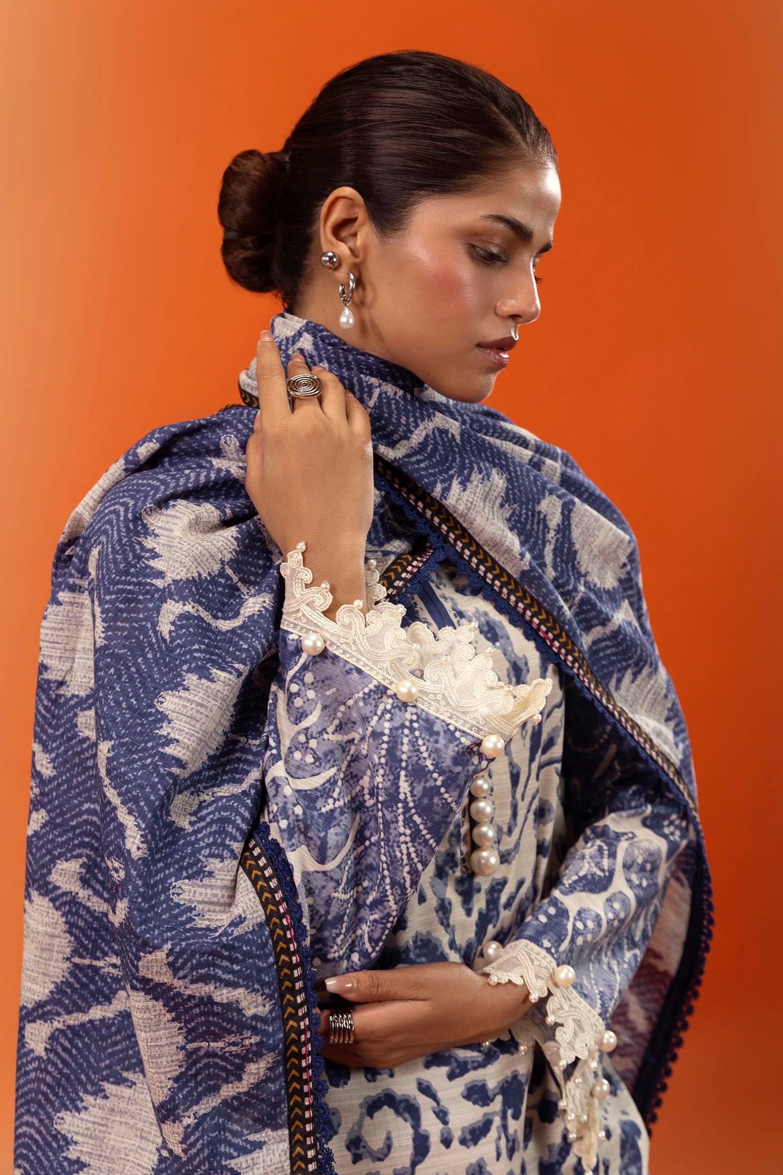 Sana Safinaz - Mahay Winter '24 - 3Pc -  H243-018B-3CQ