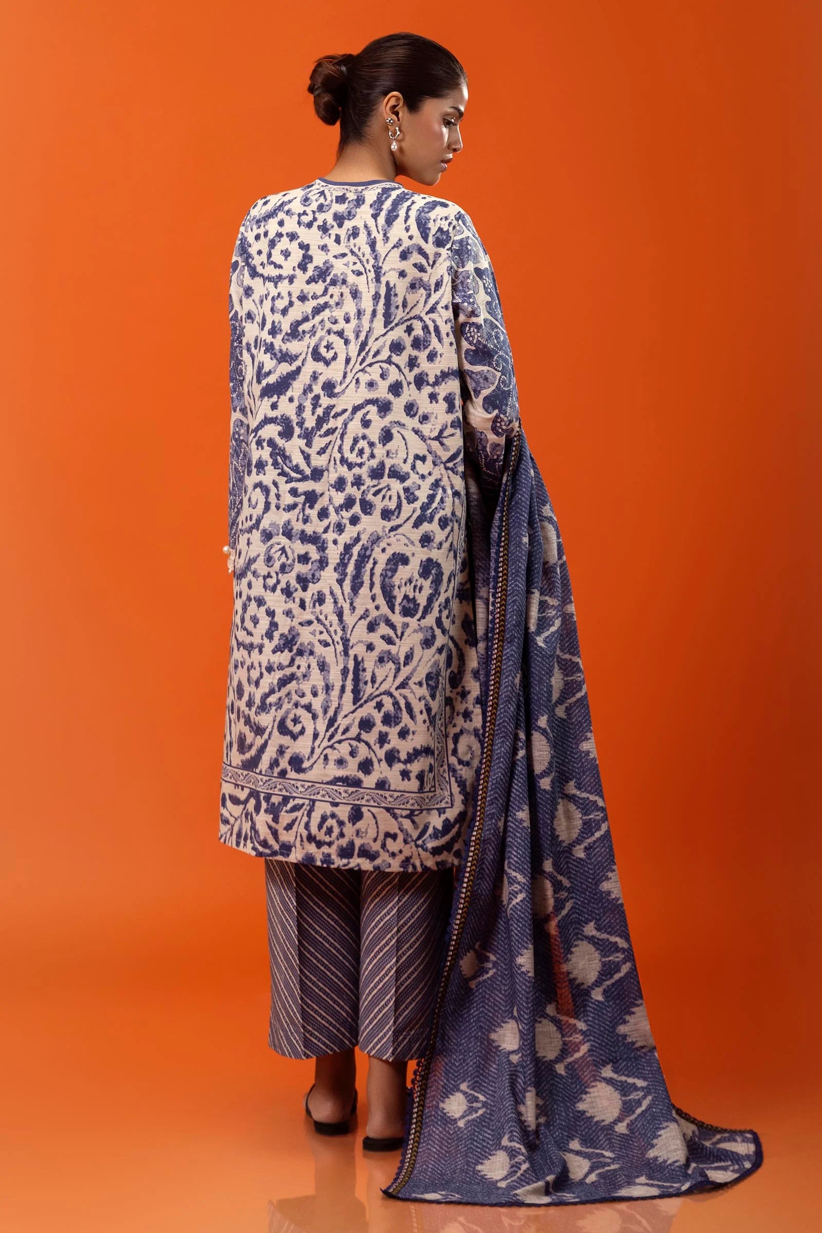 Sana Safinaz - Mahay Winter '24 - 3Pc -  H243-018B-3CQ
