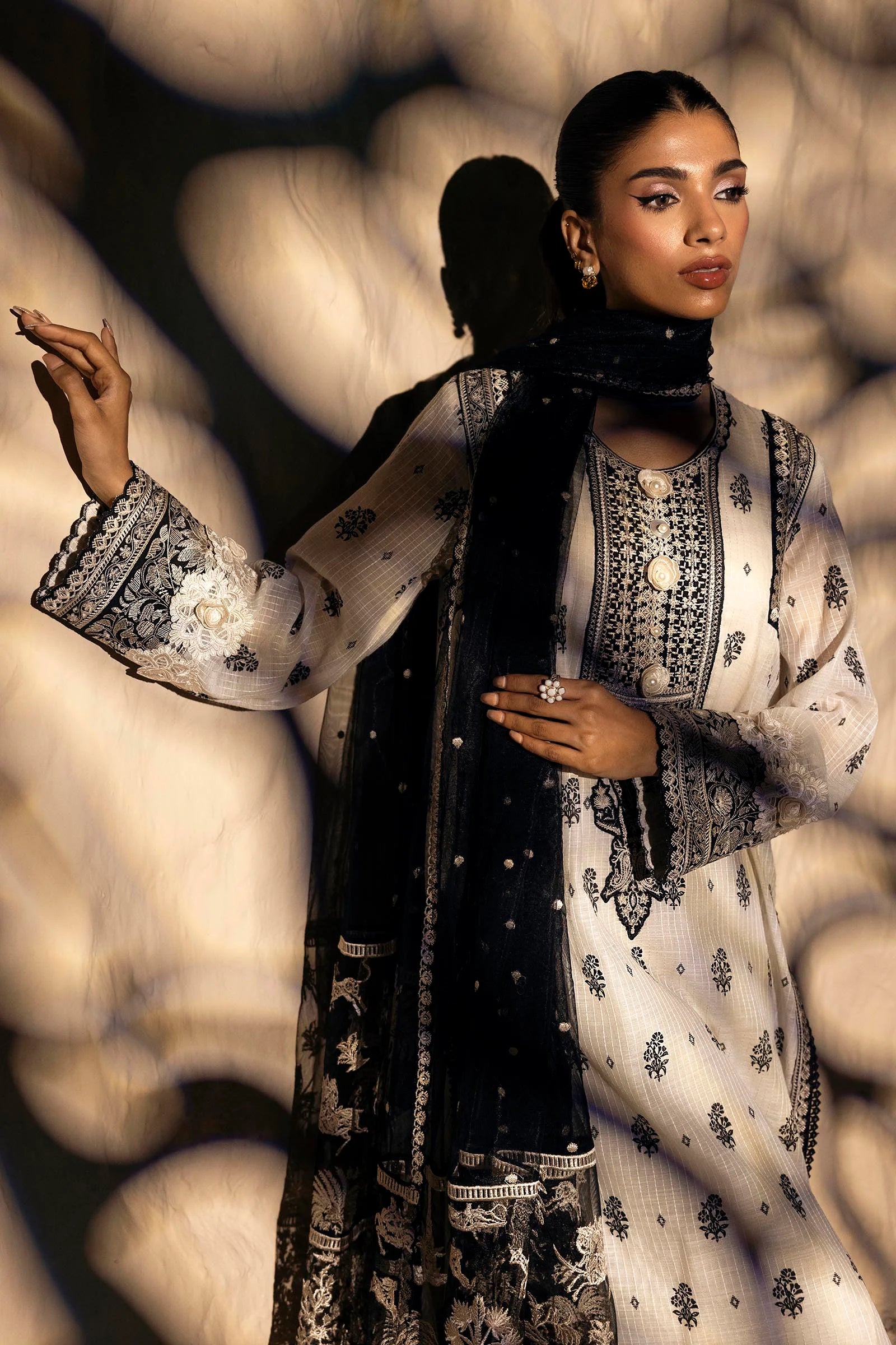 Sana Safinaz - Monochrome Collection - 4 Pc -SS24TSGE210