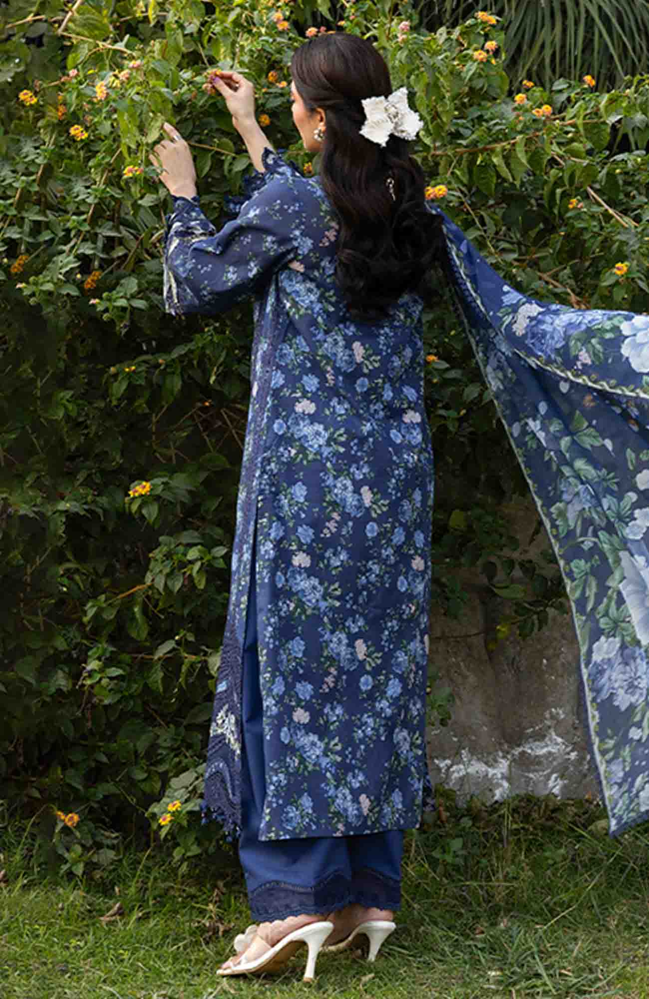 Elaf | CHIKANKARI PRINTS | NEEL