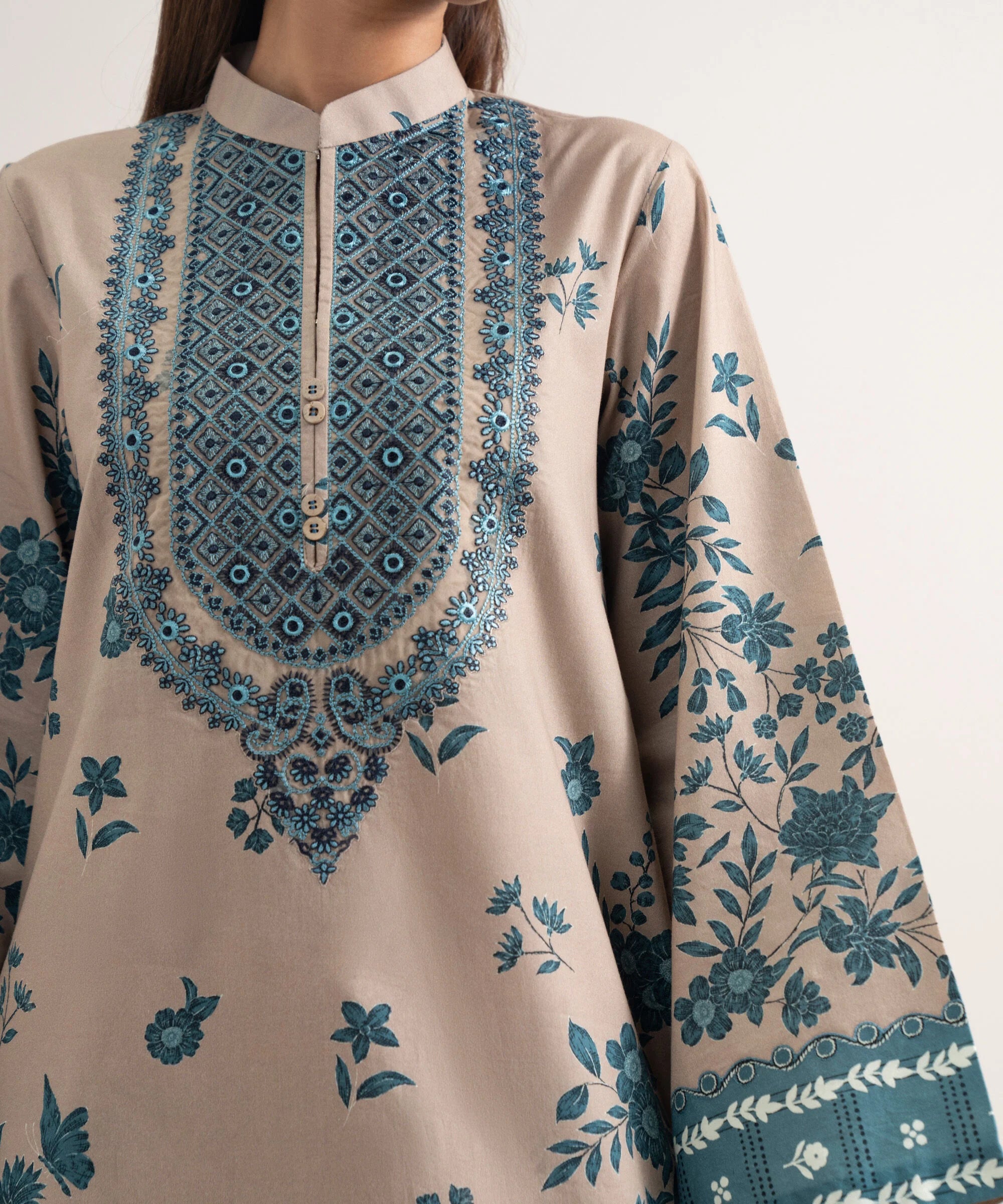Sapphire | 3 Piece - Embroidered Cotton Suit 26V725