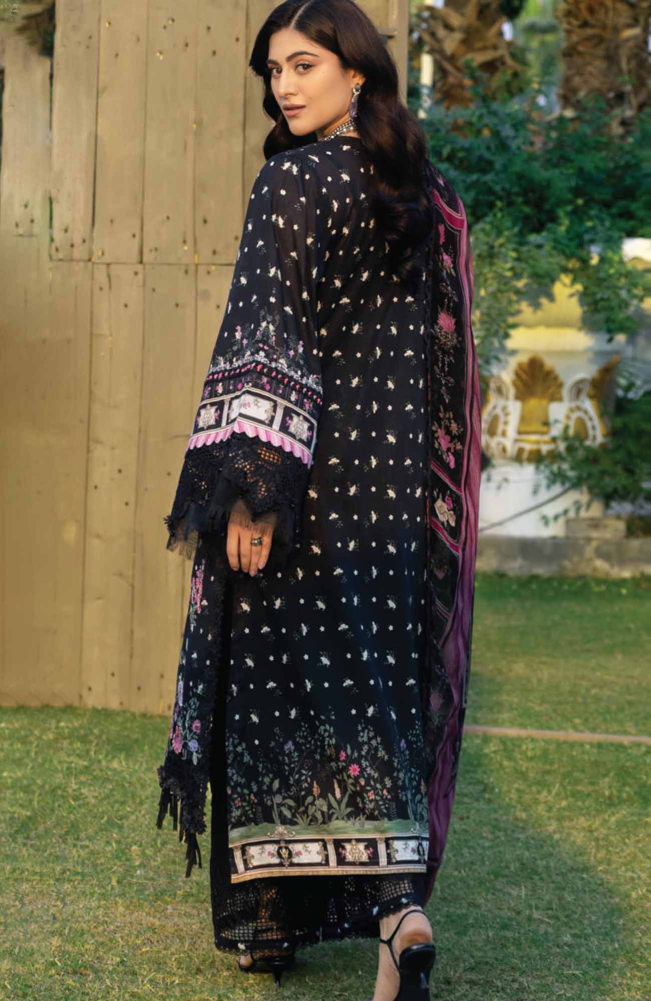 Elaf | CHIKANKARI PRINTS | ARZO