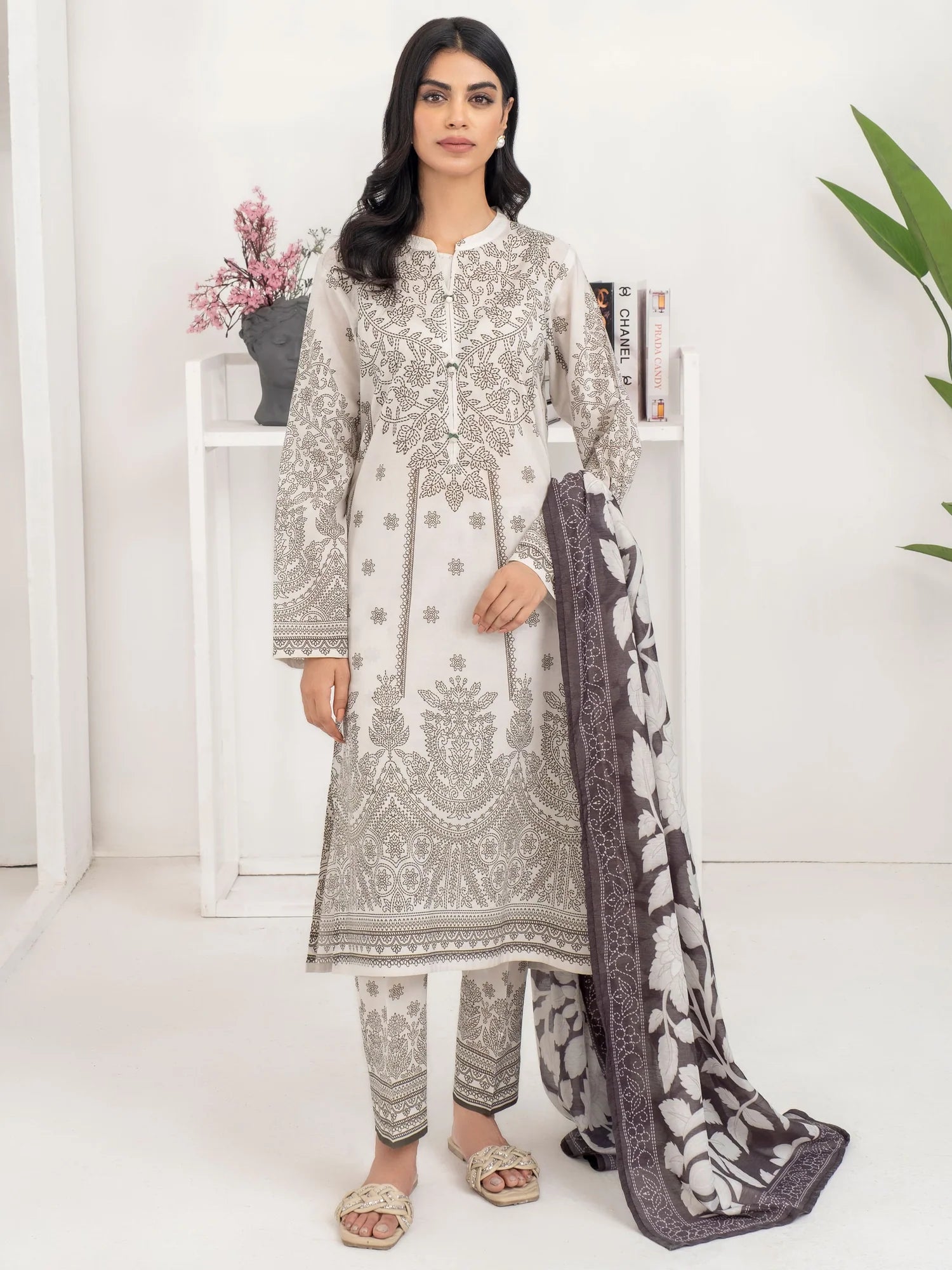 Limelight | 3Piece Lawn Suit-Paste Printed | U3574SU