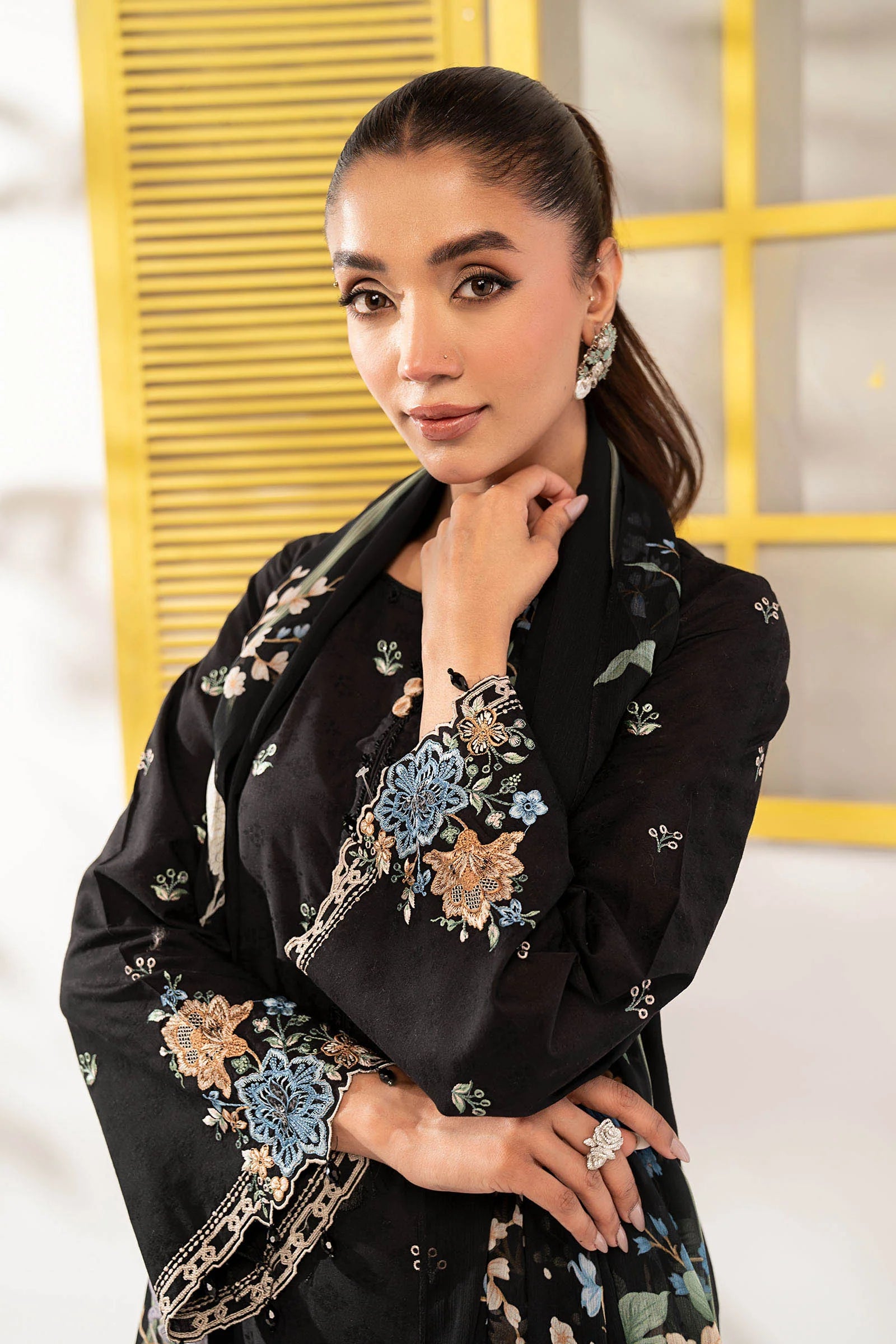 Maria.B | 3 Piece Embroidered Dobby Lawn Suit