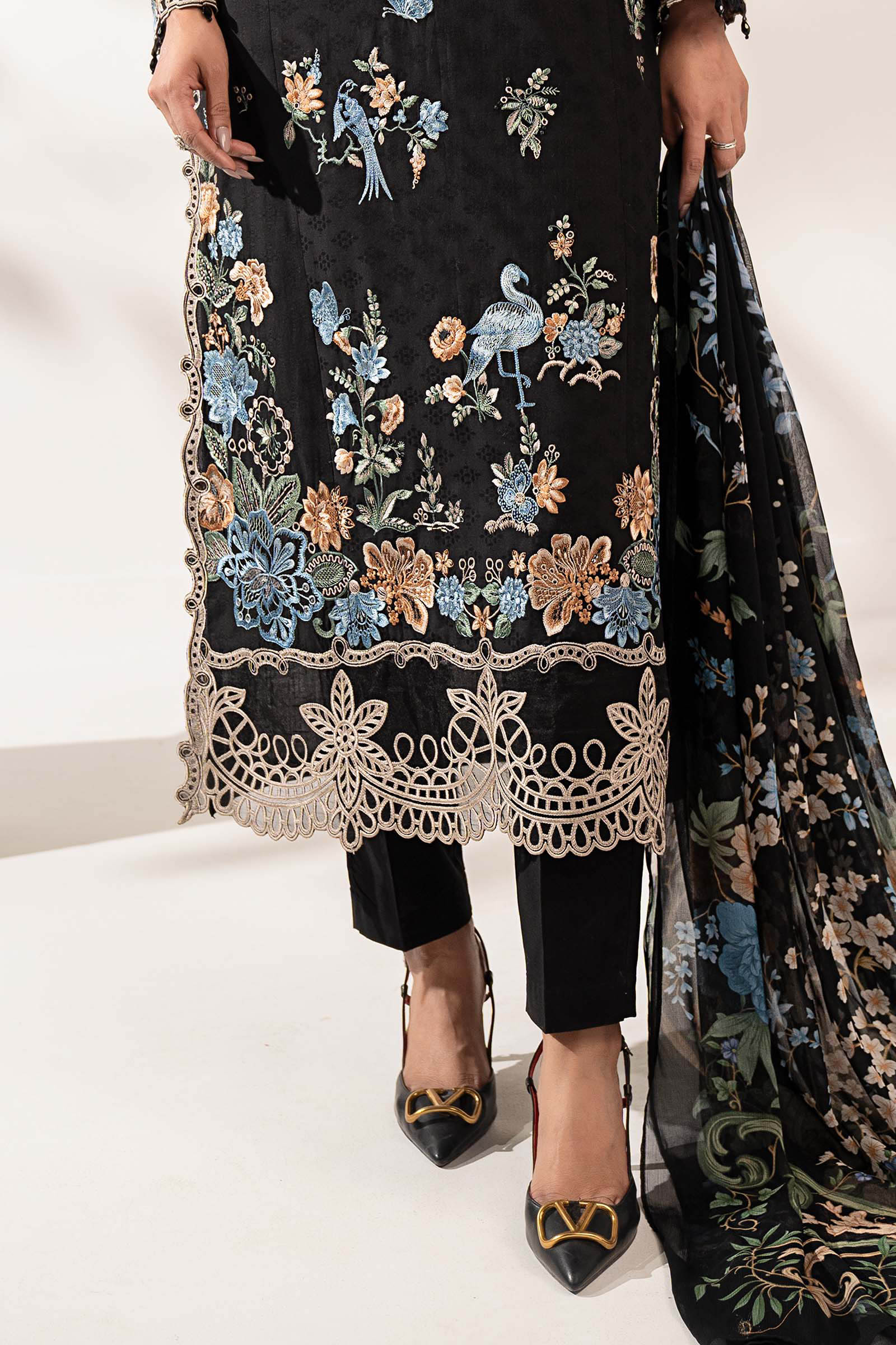 Maria.B | 3 Piece Embroidered Dobby Lawn Suit