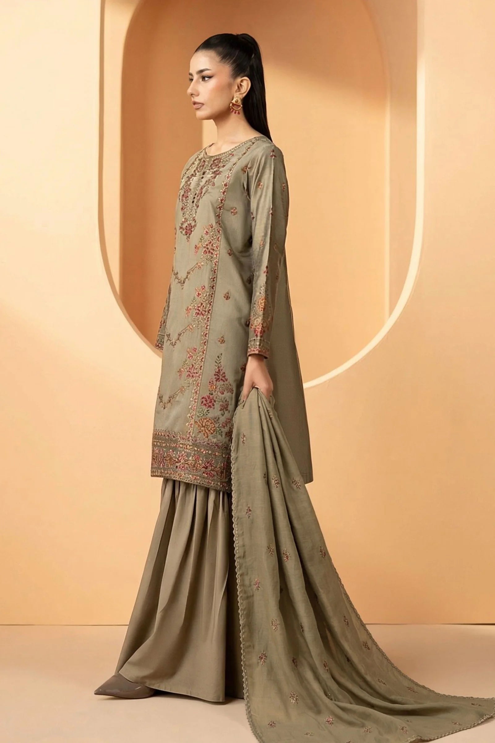 Maria.B | 3 Piece Embroidered Double Warp Silk Suit