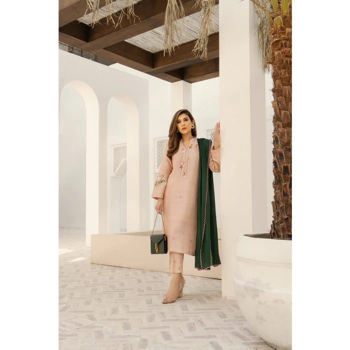MARYUM MUGHAL | Pret | Desert Bloom