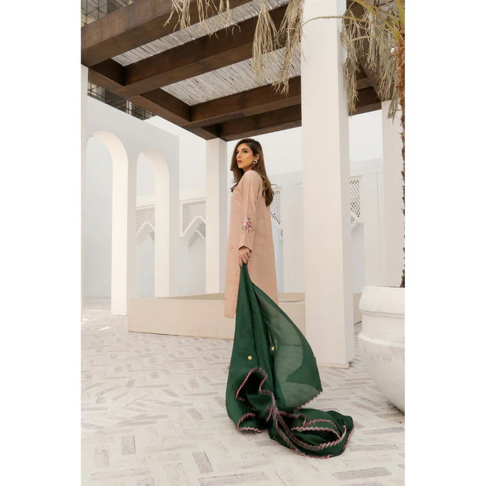 MARYUM MUGHAL | Pret | Desert Bloom