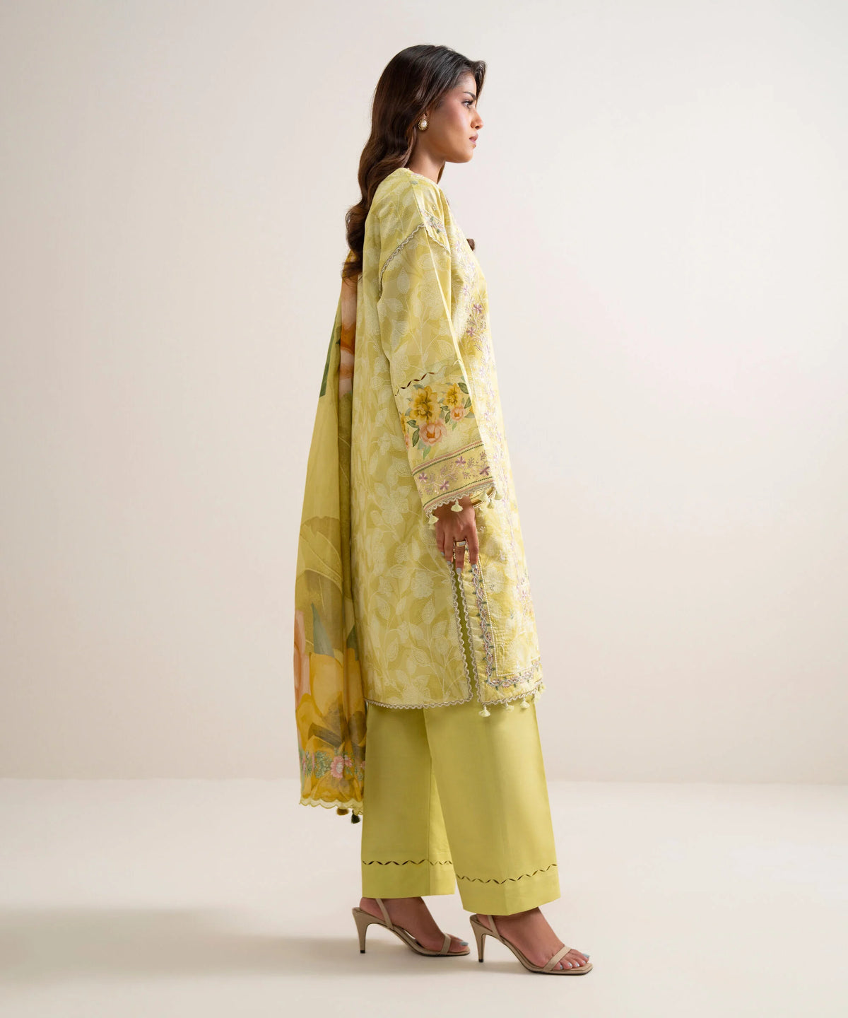 Sapphire | Intermix 26 | 3 Piece - Embroidered Lawn Suit 26V7128