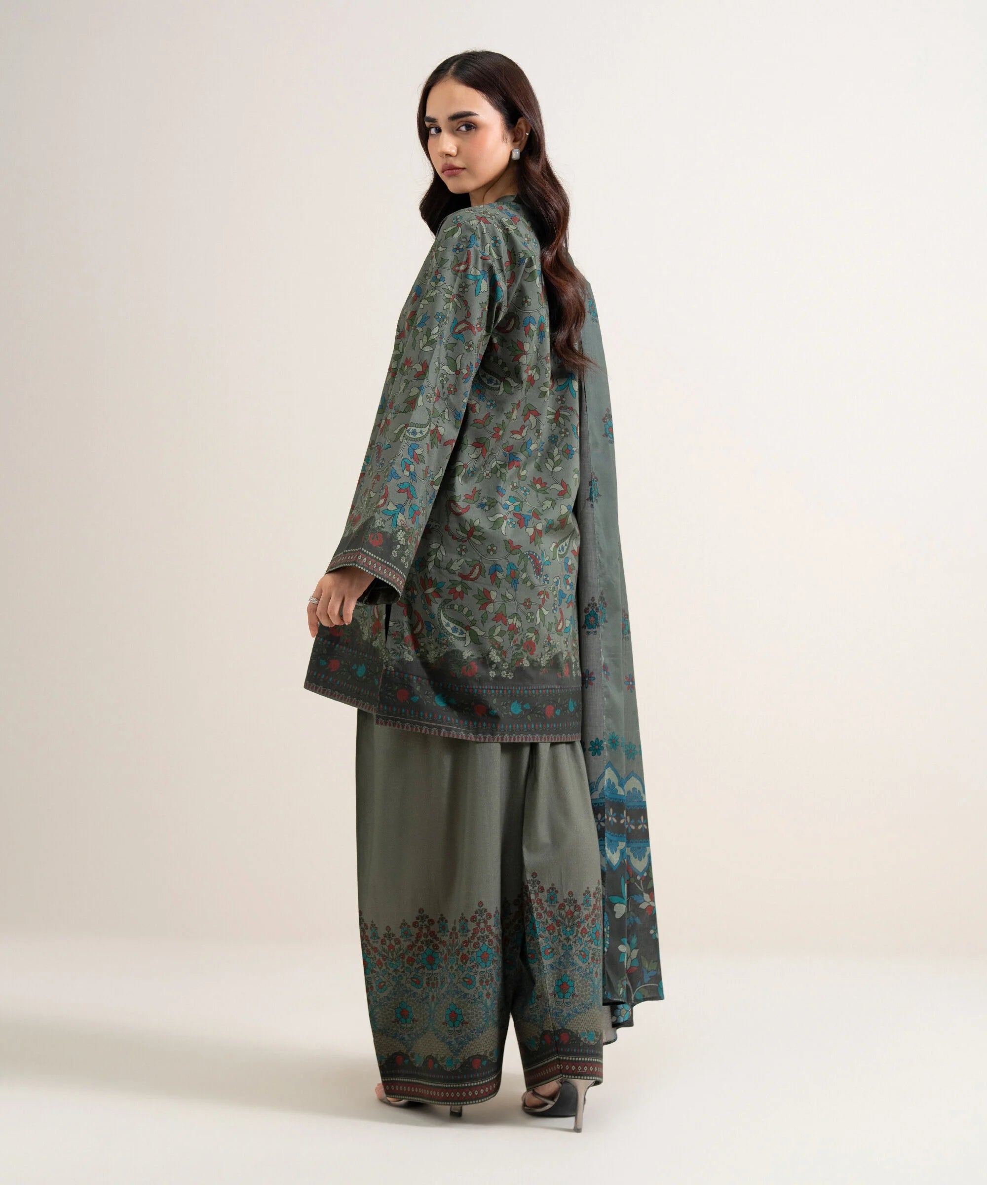 Sapphire | 3 Piece - Print Lawn Suit 26V799