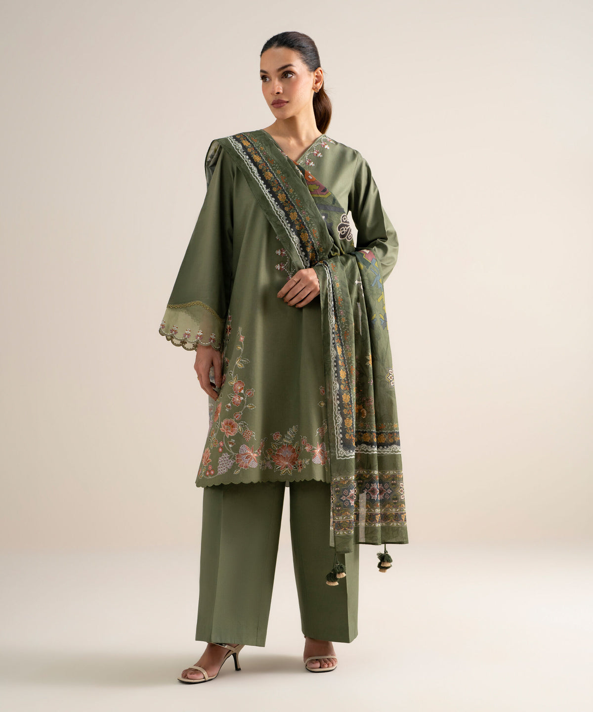 Sapphire | Intermix 26 | 3 Piece Embroidered Lawn Suit 26V16