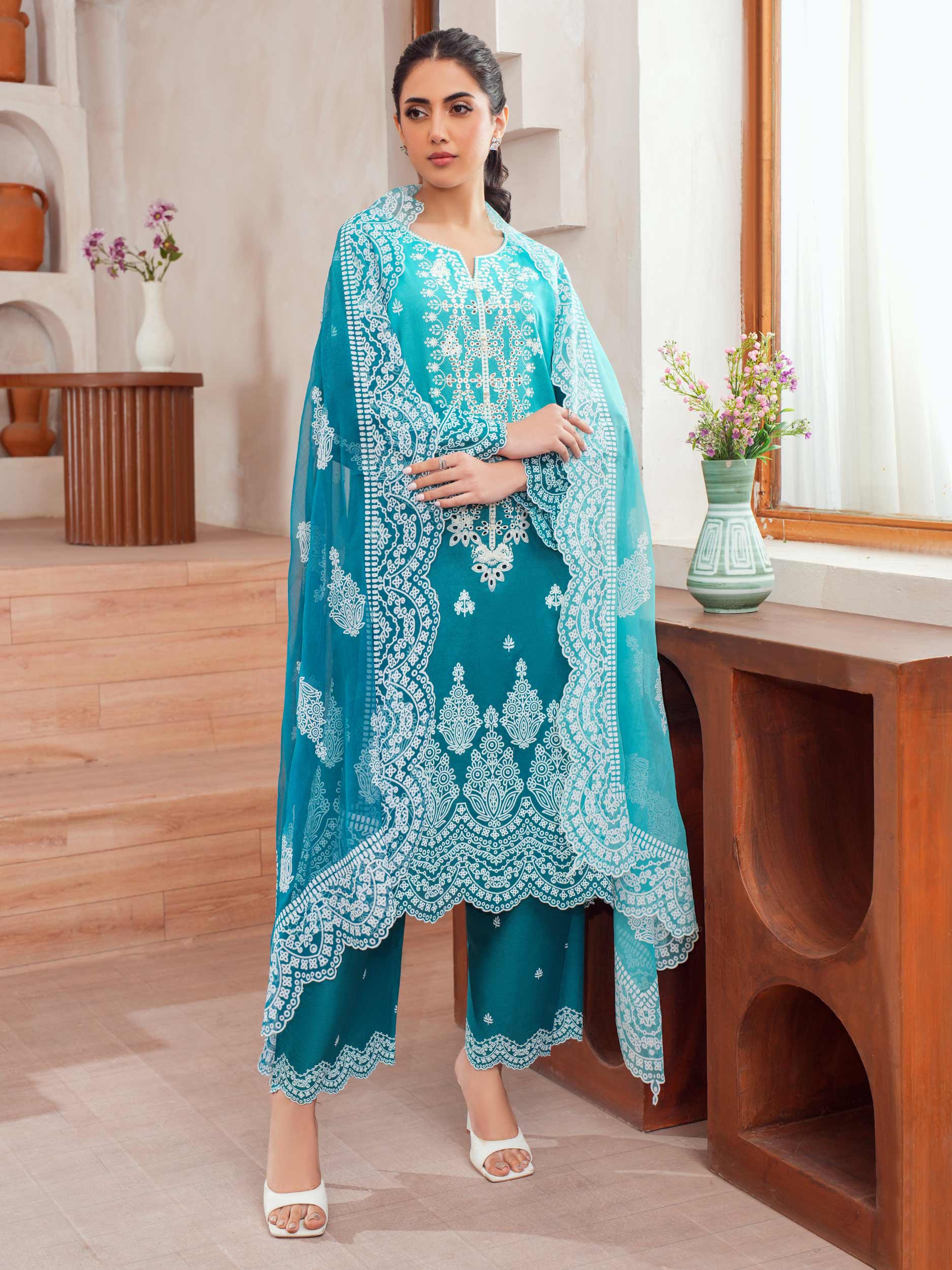 Limelight | 3Piece Lawn Suit-Embroidered | U4160SU