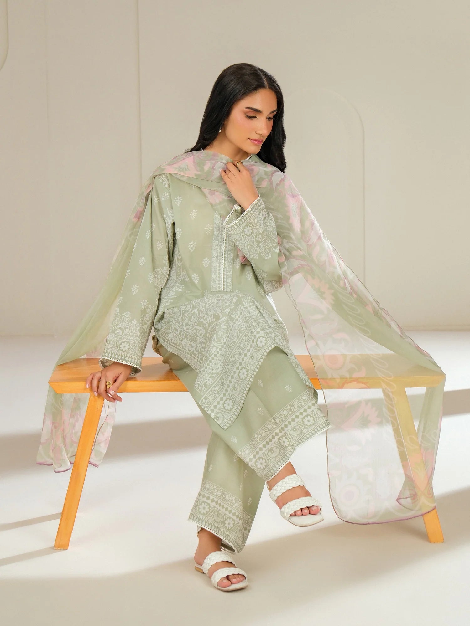 Limelight | 3Piece Lawn Suit-Printed | U4397SU
